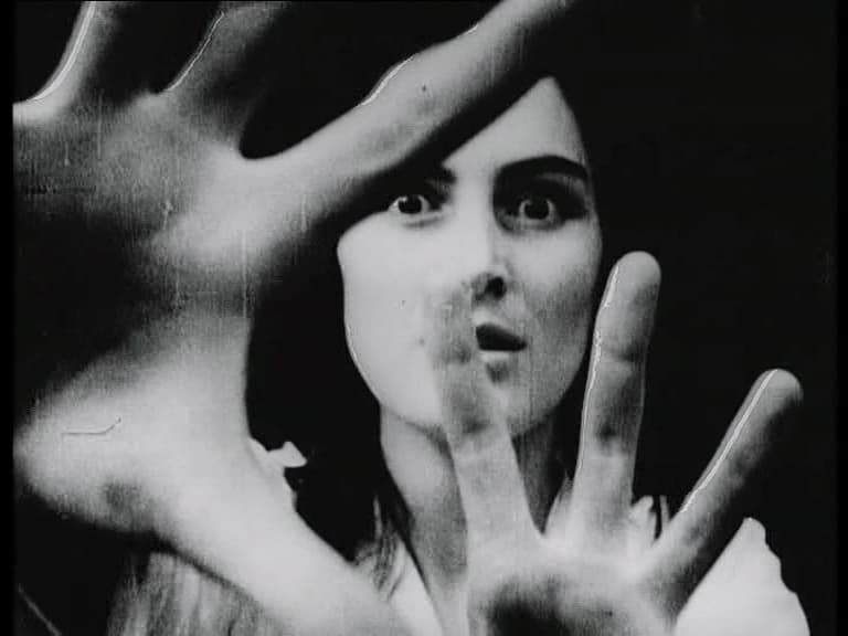 prizor iz filma Roke vijoličnih daljav