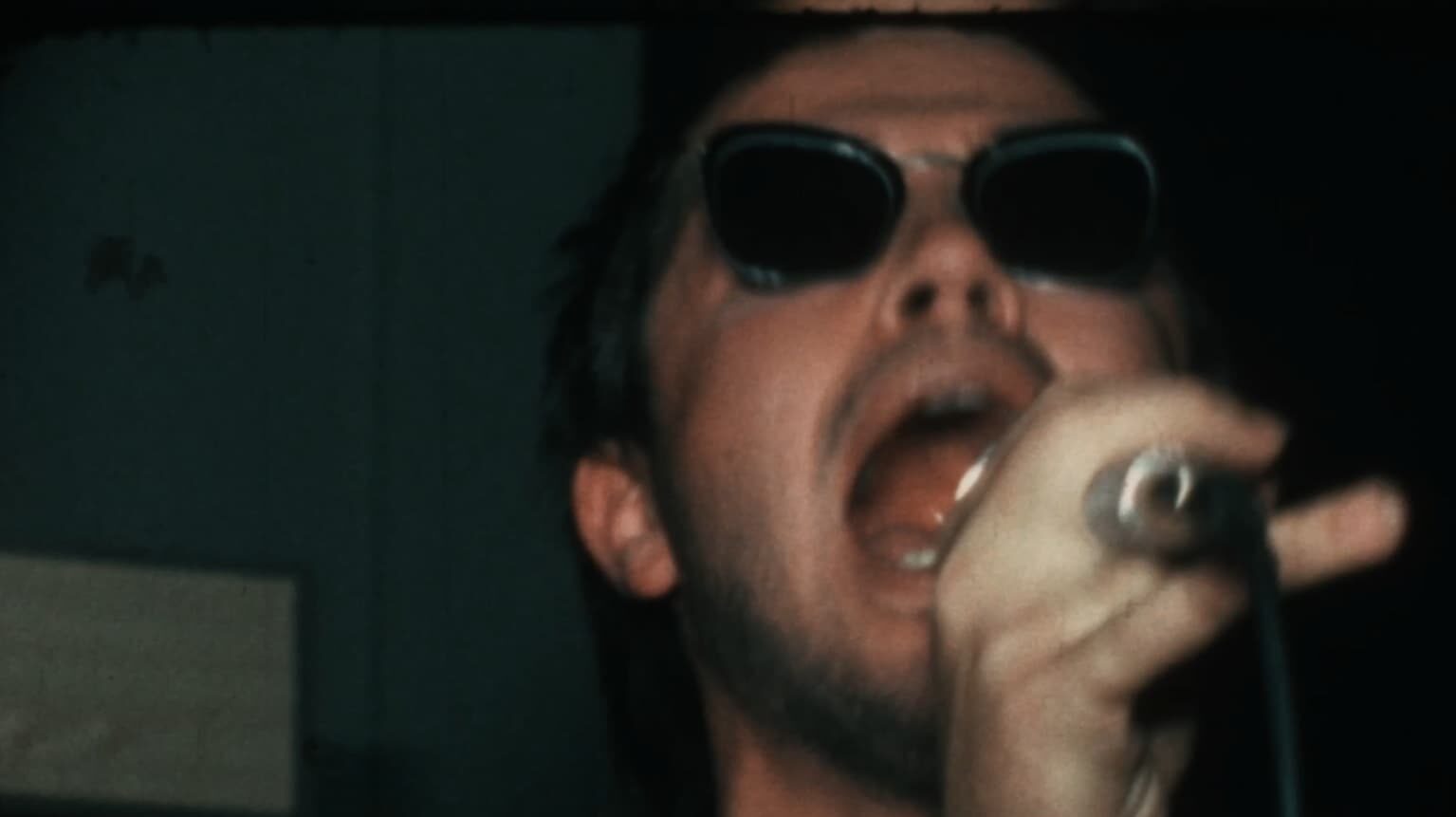 prizor iz filma Pankrti: Kruha in iger