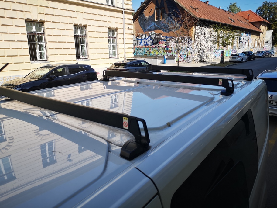 streha Kombija Slovenske kinoteke